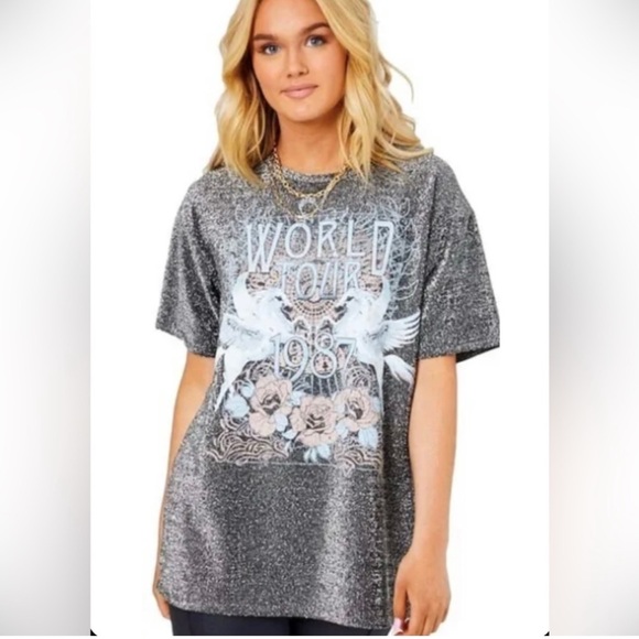 Altar'd State Tops - Altar'd State M Shimmer Glitter World Tour 1987 Oversized Tee Pegasus Grunge